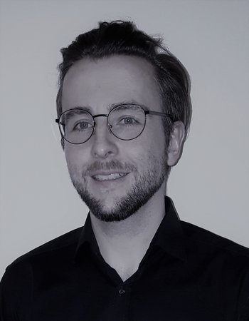 A picture of PD Dr. Marco Sonnberger.